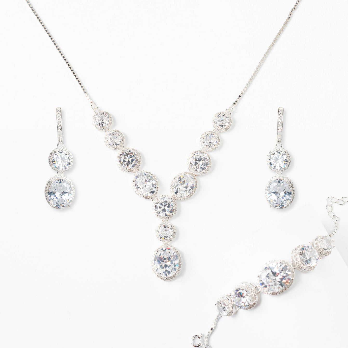 ZWS0153 – Sterling Silver 5-Piece Set with Brilliant Clear Round-Cut Crystals