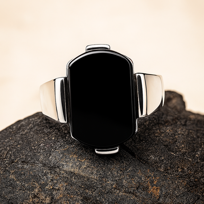 ZMR0172 – Bold Sterling Silver Ring with Elevated Frame & Deep Black Onyx