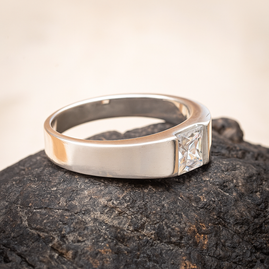 ZMR0178 – Polished Sterling Silver Ring with Princess-Cut White Sapphire