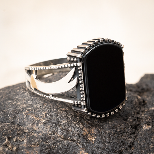 ZMR0181 – Warrior Sterling Silver Ring with Dual Sword Motif & Black Onyx Crown