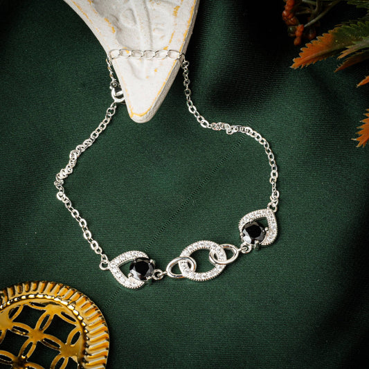 ZWB0134 – Sterling Silver Bracelet with Interlinked Loops & Pavé Heart Crystals in Black