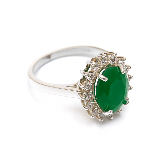 ZWR0132 – Regal Sterling Silver Ring with Emerald Green Oval and Crystal Halo