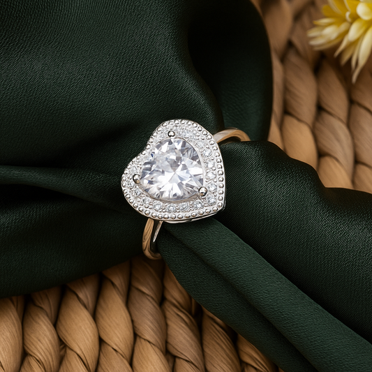 ZWR0155 – Sterling Silver Heart Halo Ring with Brilliant White Center Stone