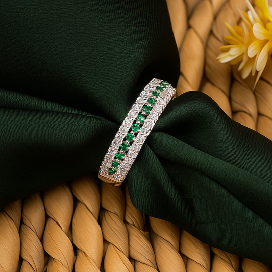 ZWR0130 – Classic Emerald Accent Sterling Silver Band with Triple Row Sparkle