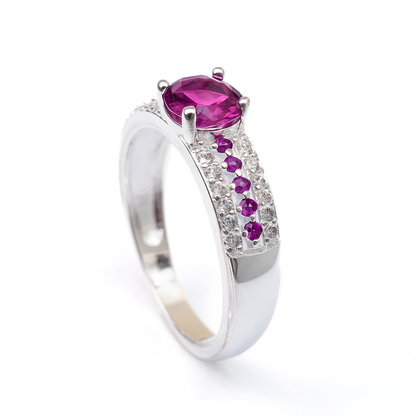 ZWR0160 – Sterling Silver Band with Central Green Crystal & Sparkling Pave Elegance